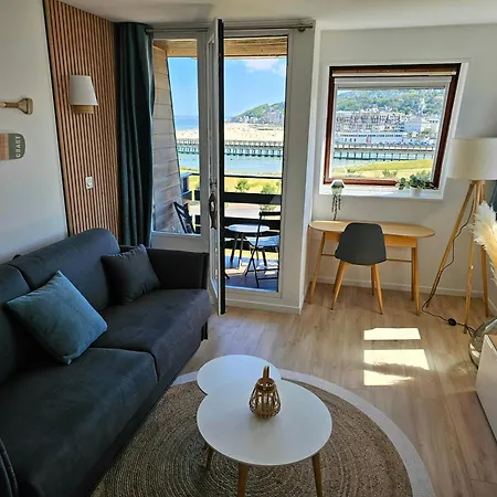 Ocea Marina Appartement Vue Mer Refait A Neuf Avec Parking Privatif Deauville Exterior photo